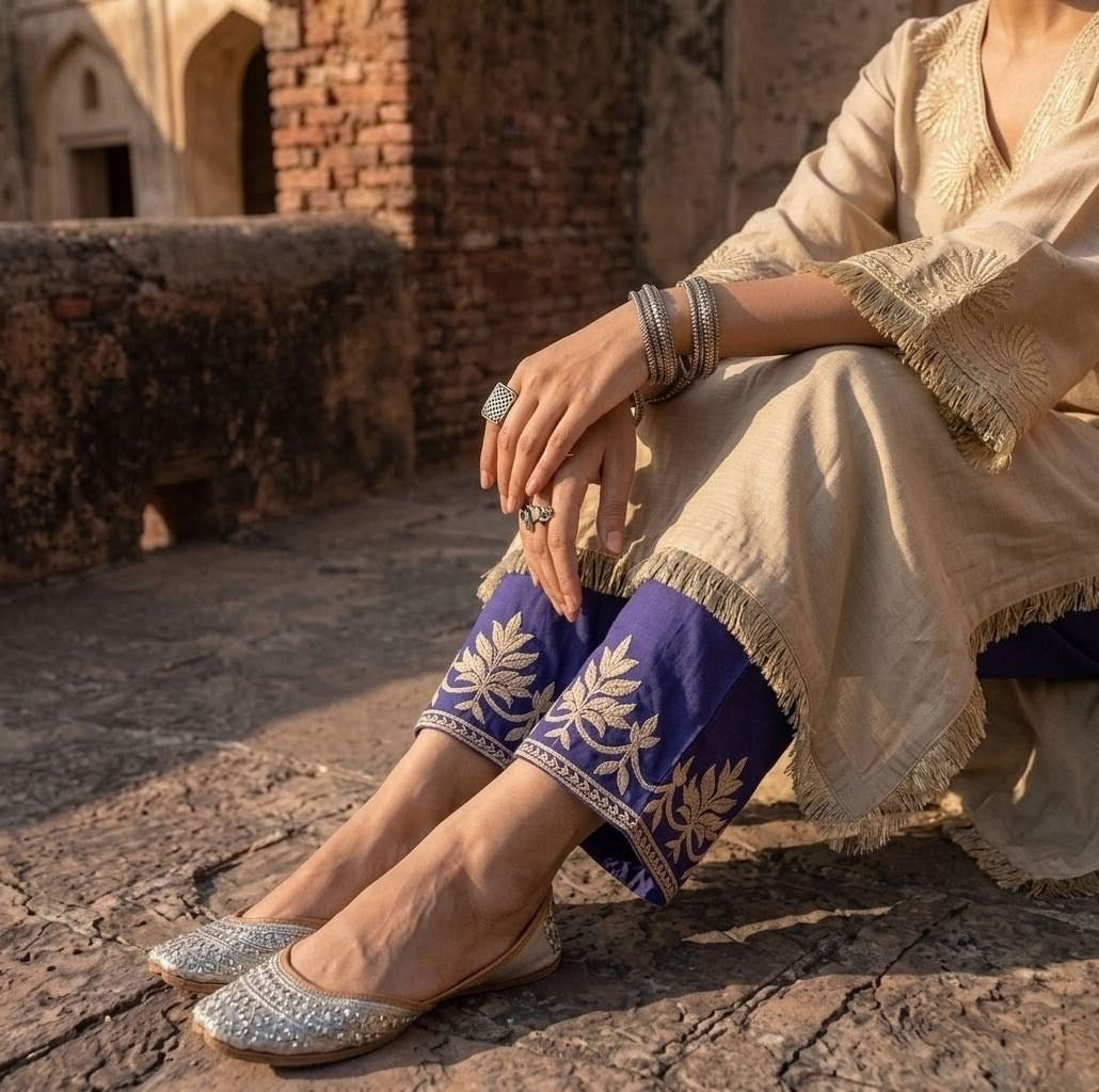 Gulnaar | woven in gold