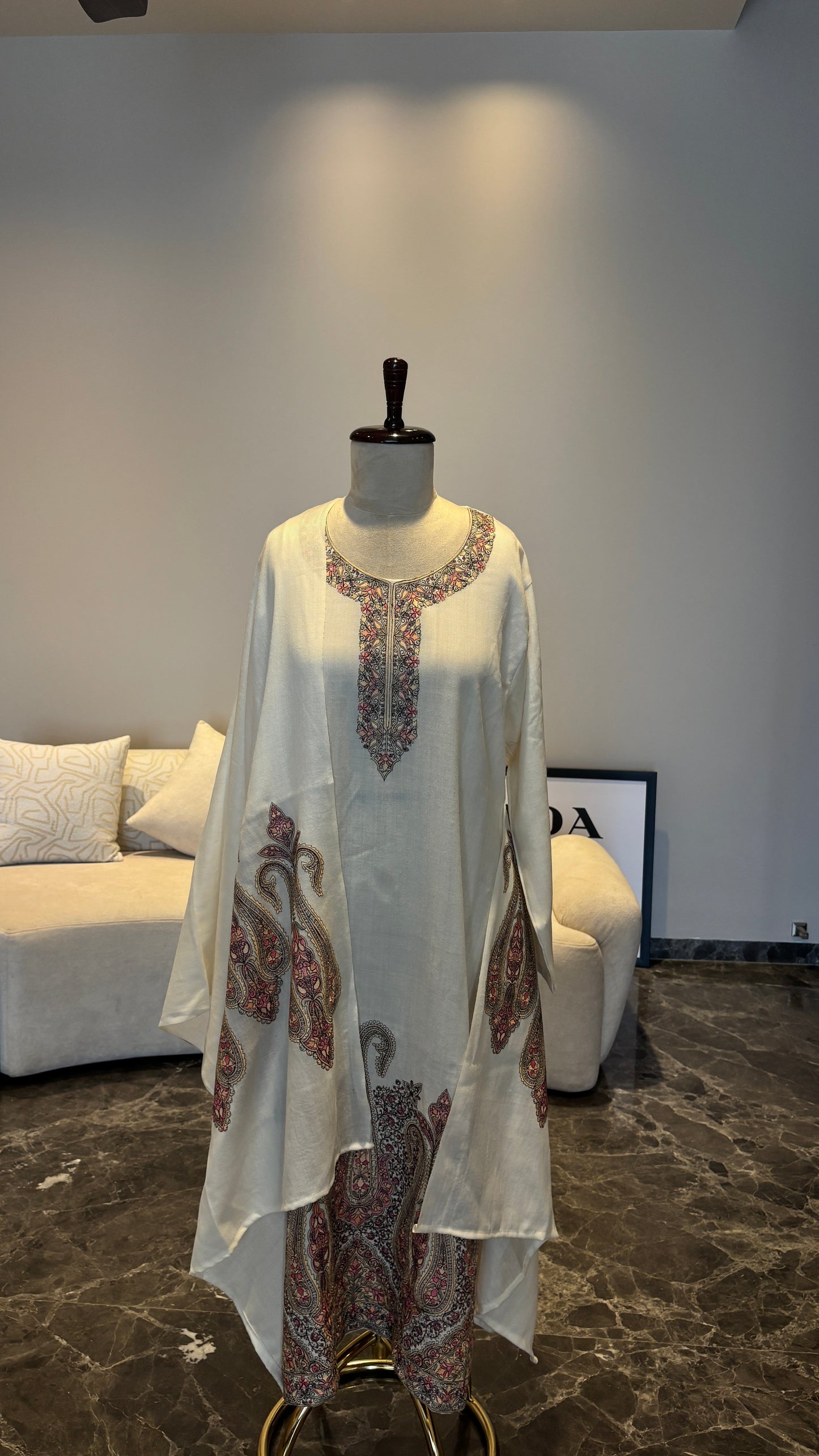 Timeless Kashmiri Wool Kurta With Ornate Tilla Work
