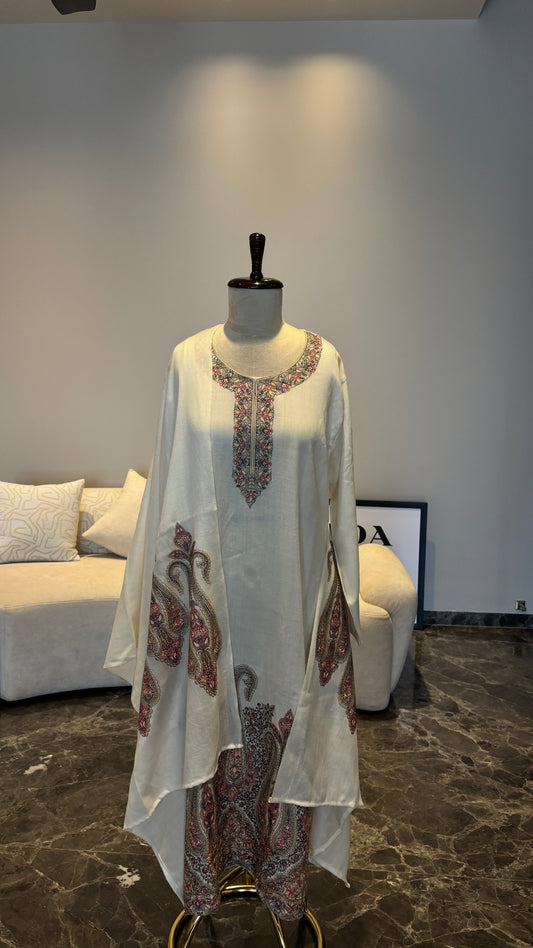 Timeless Kashmiri Wool Kurta With Ornate Tilla Work