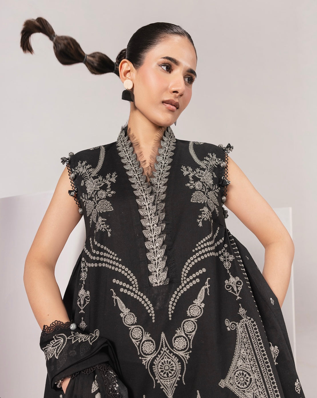3 Pc Unstitched Embroidered Lawn Suit | m/basics BY MARIA.B
