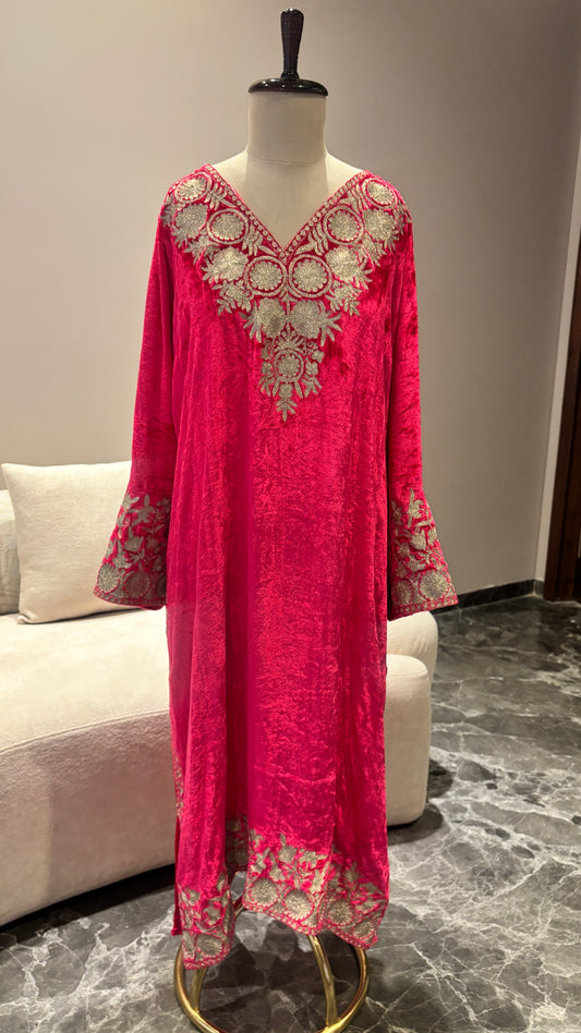 Kashmiri Makhmal Phiran in Hot Pink with Tilla Embroidery